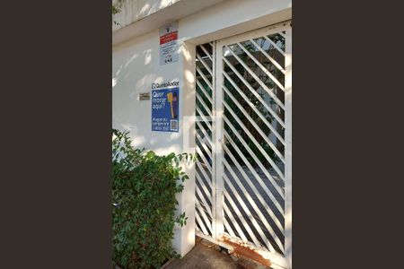 Casa para alugar com 400m², 4 quartos e 5 vagas Casa para alugar com 400m², 4 quartos e 5 vagasFachada