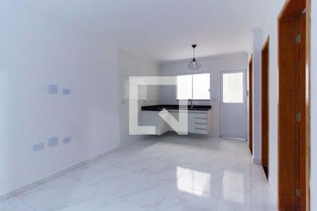 Sala e Cozinha de apartamento para alugar com 2 quartos, 42m² em Penha de França, São Paulo