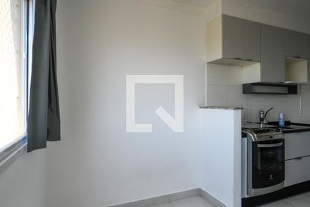 Sala de apartamento para alugar com 2 quartos, 32m² em Parque Fongaro, São Paulo