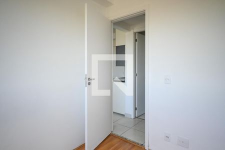 Quarto 1 de apartamento para alugar com 2 quartos, 32m² em Parque Fongaro, São Paulo