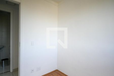 Quarto 1 de apartamento para alugar com 2 quartos, 32m² em Parque Fongaro, São Paulo