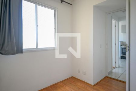 Quarto 2 de apartamento para alugar com 2 quartos, 32m² em Parque Fongaro, São Paulo