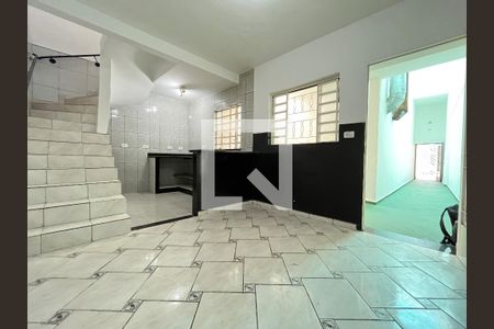 Sala de casa para alugar com 2 quartos, 62m² em Cidade Domitila, São Paulo