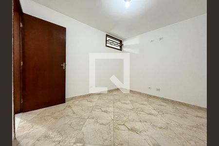 Quarto 1 de casa para alugar com 2 quartos, 62m² em Cidade Domitila, São Paulo