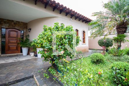 Casa para alugar com 270m², 3 quartos e 5 vagas Casa para alugar com 270m², 3 quartos e 5 vagasJardim