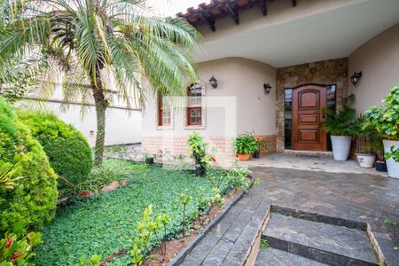 Casa para alugar com 270m², 3 quartos e 5 vagas Casa para alugar com 270m², 3 quartos e 5 vagasJardim