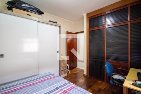 Casa para alugar com 270m², 3 quartos e 5 vagas Casa para alugar com 270m², 3 quartos e 5 vagasQuarto 2