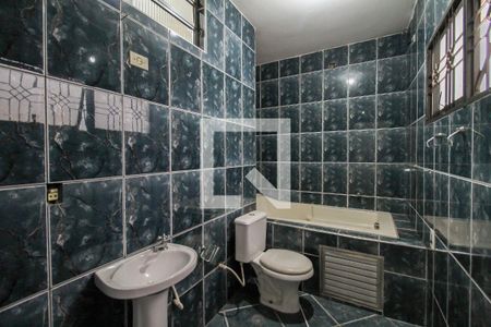 Banheiro da Suíte 1 de casa de condomínio à venda com 2 quartos, 150m² em Vila Regente Feijó, São Paulo