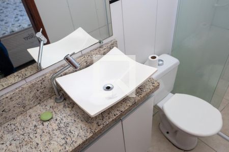 Banheiro da Suíte de apartamento para alugar com 2 quartos, 65m² em Ingleses Norte, Florianópolis
