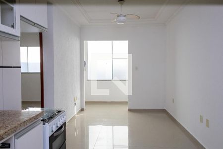 Sala / Cozinha de apartamento para alugar com 2 quartos, 65m² em Ingleses Norte, Florianópolis