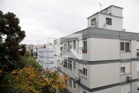 Sala Vista de apartamento à venda com 3 quartos, 76m² em Santa Cecília, Porto Alegre