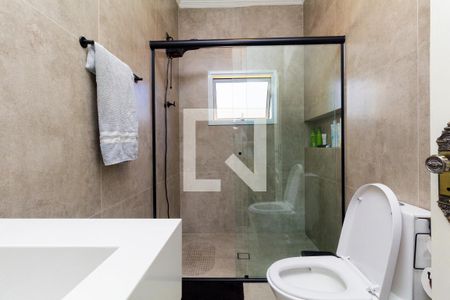 Casa à venda com 450m², 6 quartos e 8 vagas Casa à venda com 450m², 6 quartos e 8 vagasBanheiro 2