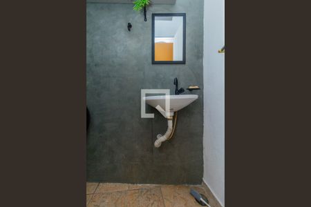 Casa à venda com 450m², 6 quartos e 8 vagas Casa à venda com 450m², 6 quartos e 8 vagasBanheiro 4