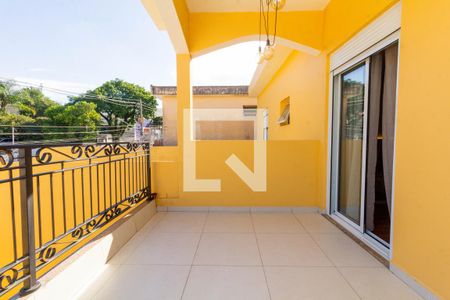 Casa à venda com 450m², 6 quartos e 8 vagas Casa à venda com 450m², 6 quartos e 8 vagasVaranda