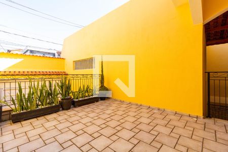 Casa à venda com 450m², 6 quartos e 8 vagas Casa à venda com 450m², 6 quartos e 8 vagasQuintal