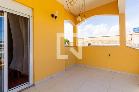 Casa à venda com 450m², 6 quartos e 8 vagas Casa à venda com 450m², 6 quartos e 8 vagasVaranda