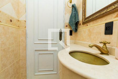 Casa à venda com 450m², 6 quartos e 8 vagas Casa à venda com 450m², 6 quartos e 8 vagasBanheiro 1