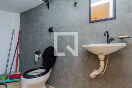 Casa à venda com 450m², 6 quartos e 8 vagas Casa à venda com 450m², 6 quartos e 8 vagasBanheiro 4