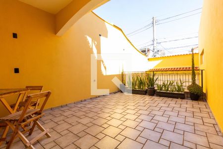 Casa à venda com 450m², 6 quartos e 8 vagas Casa à venda com 450m², 6 quartos e 8 vagasQuintal