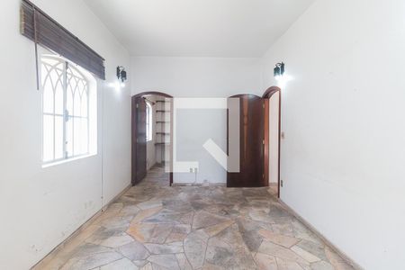 Sala de TV de casa para alugar com 4 quartos, 450m² em Vila Oliveira, Mogi das Cruzes