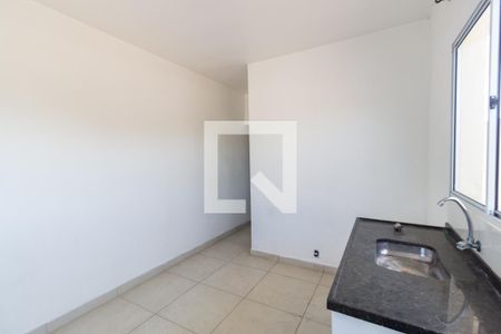 Cozinha de casa para alugar com 1 quarto, 31m² em Jardim Alfredo, São Paulo