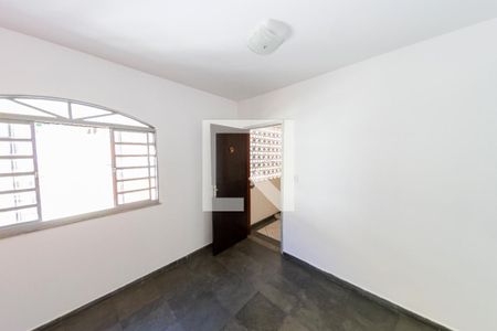 Sala de apartamento para alugar com 2 quartos, 43m² em Marechal Hermes, Rio de Janeiro