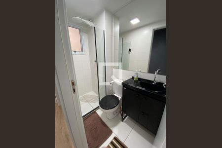 Banheiro de apartamento para alugar com 2 quartos, 41m² em Vila Zat, São Paulo