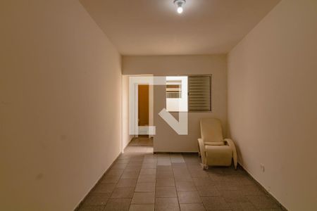 Sala/Quarto de casa para alugar com 1 quarto, 26m² em Vila Guarani (z Sul), São Paulo