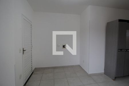 Sala de kitnet/studio para alugar com 1 quarto, 58m² em Jardim Vera Cruz, Sorocaba