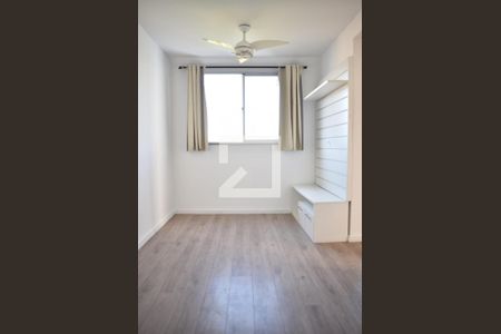 Sala de apartamento para alugar com 2 quartos, 47m² em Campo Grande, Rio de Janeiro