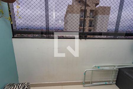 Varanda da sala  de apartamento para alugar com 3 quartos, 75m² em Jardim Melo, Diadema