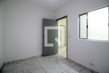 03quarto2_4 de casa à venda com 6 quartos, 400m² em Vila Moraes, São Paulo