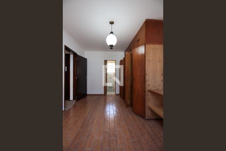 Casa de condomínio para alugar com 150m², 3 quartos e 4 vagas Casa de condomínio para alugar com 150m², 3 quartos e 4 vagasSuíte