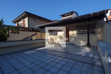 Casa de condomínio para alugar com 150m², 3 quartos e 4 vagas Casa de condomínio para alugar com 150m², 3 quartos e 4 vagasVaranda