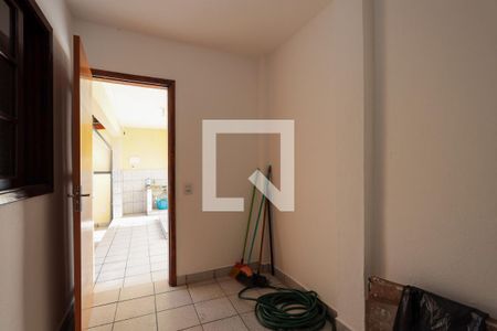 Casa de condomínio para alugar com 150m², 3 quartos e 4 vagas Casa de condomínio para alugar com 150m², 3 quartos e 4 vagasEdícula