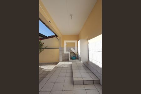 Casa de condomínio para alugar com 150m², 3 quartos e 4 vagas Casa de condomínio para alugar com 150m², 3 quartos e 4 vagasÁrea de serviço