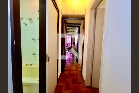 Corredor  de apartamento à venda com 3 quartos, 280m² em Leblon, Rio de Janeiro