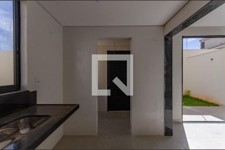 Casa de condomínio à venda com 120m², 4 quartos e 2 vagas Casa de condomínio à venda com 120m², 4 quartos e 2 vagasCozinha
