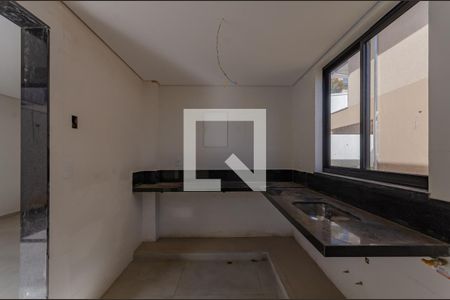 Casa de condomínio à venda com 120m², 4 quartos e 2 vagas Casa de condomínio à venda com 120m², 4 quartos e 2 vagasCozinha