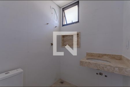 Casa de condomínio à venda com 120m², 4 quartos e 2 vagas Casa de condomínio à venda com 120m², 4 quartos e 2 vagasBanheiro Social