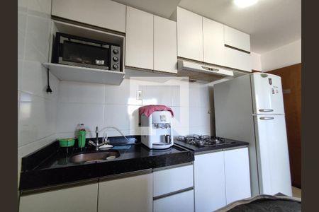 Cozinha de apartamento para alugar com 1 quarto, 35m² em Samambaia Norte (samambaia), Brasília