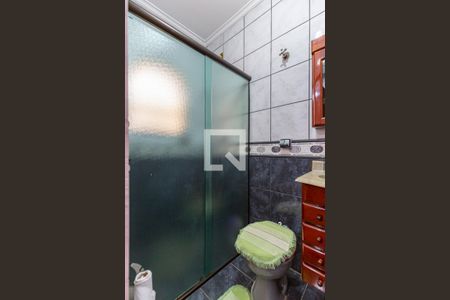 Casa à venda com 240m², 4 quartos e 2 vagas Casa à venda com 240m², 4 quartos e 2 vagasBanheiro da Suite 2