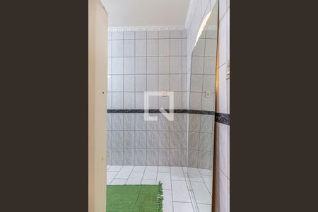 Casa à venda com 240m², 4 quartos e 2 vagas Casa à venda com 240m², 4 quartos e 2 vagasBanheiro da Suite 1