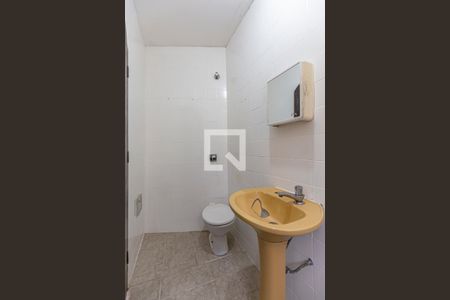 Casa à venda com 240m², 4 quartos e 2 vagas Casa à venda com 240m², 4 quartos e 2 vagasBanheiro da Suíte - Edícula