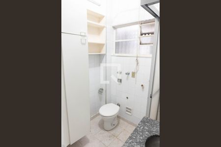 Banheiro de apartamento à venda com 1 quarto, 48m² em República, São Paulo