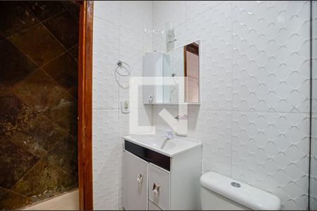 Banheiro de casa para alugar com 1 quarto, 70m² em Serra Grande, Niterói