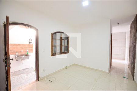 Sala de casa para alugar com 1 quarto, 70m² em Serra Grande, Niterói
