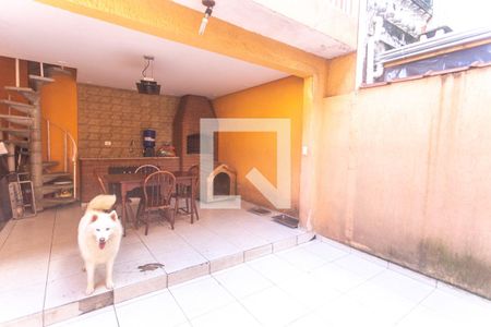 Casa para alugar com 350m², 3 quartos e 2 vagas Casa para alugar com 350m², 3 quartos e 2 vagasQuintal