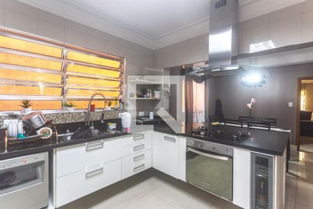 Casa para alugar com 350m², 3 quartos e 2 vagas Casa para alugar com 350m², 3 quartos e 2 vagasCozinha