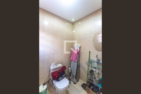 Casa para alugar com 350m², 3 quartos e 2 vagas Casa para alugar com 350m², 3 quartos e 2 vagasBanheiro de serviço